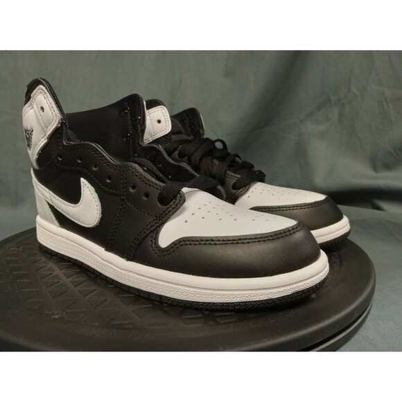 Jordan 1 Retro High OG (PS) Black White Size 2.5Y BRAND NEW in BOX! - Picture 10 of 14